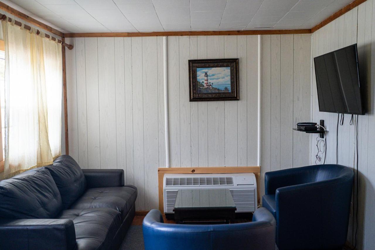 Neptunes Hideaway Tobermory Exterior photo