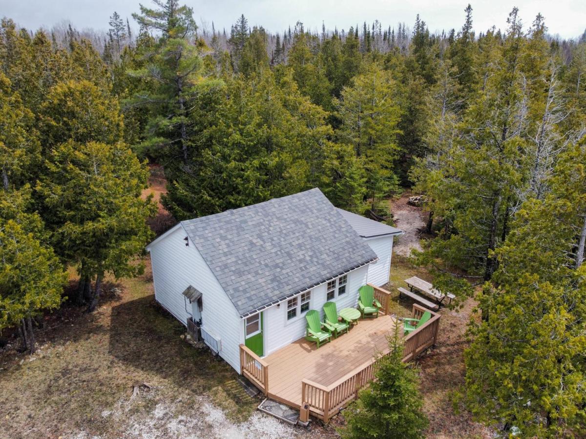 Neptunes Hideaway Tobermory Exterior photo