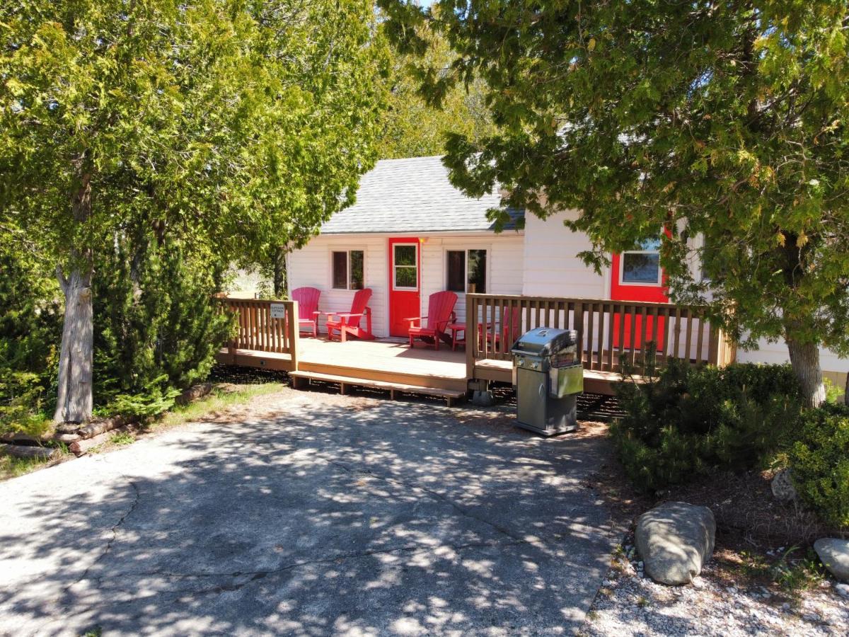 Neptunes Hideaway Tobermory Exterior photo