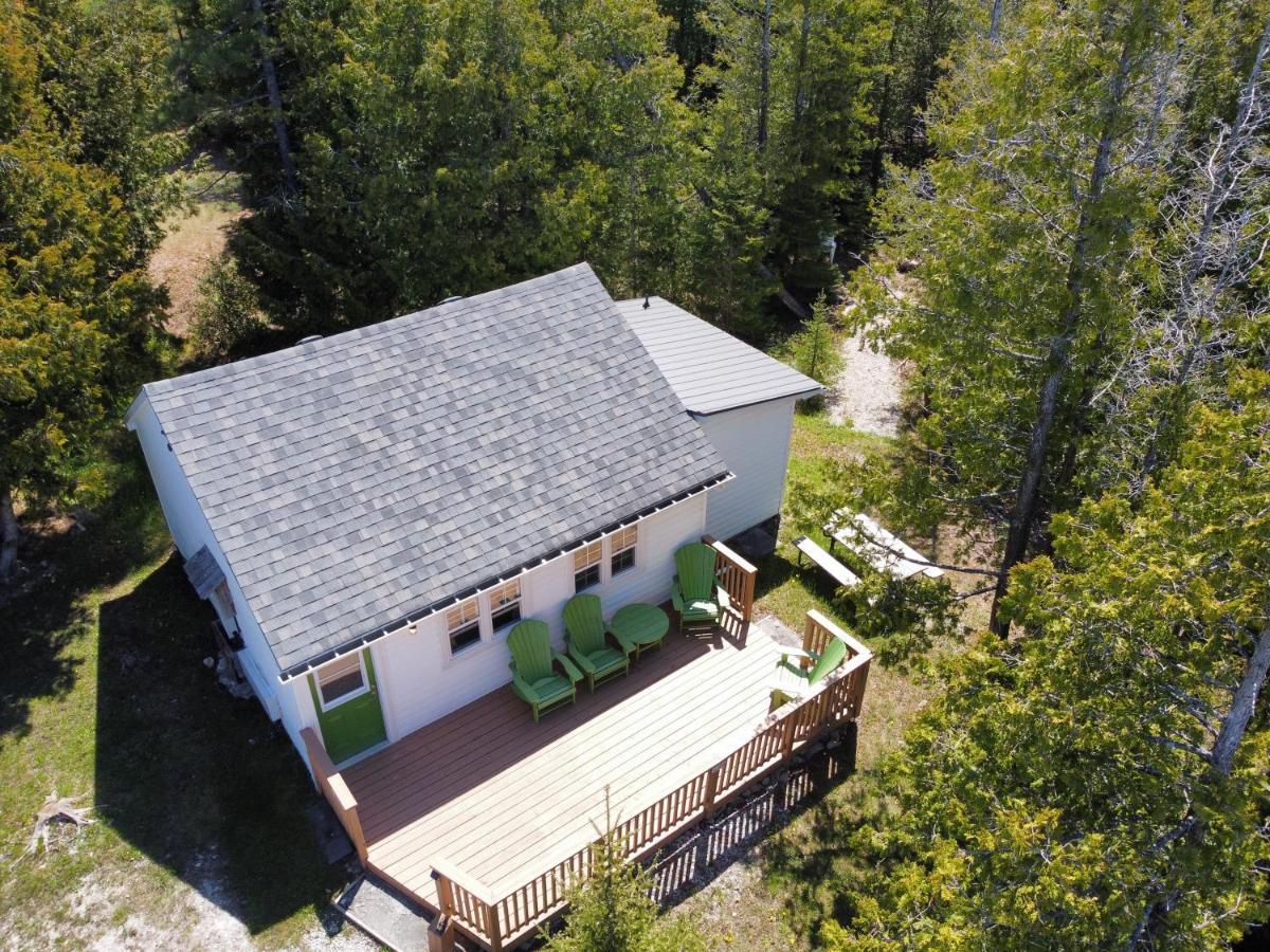 Neptunes Hideaway Tobermory Exterior photo
